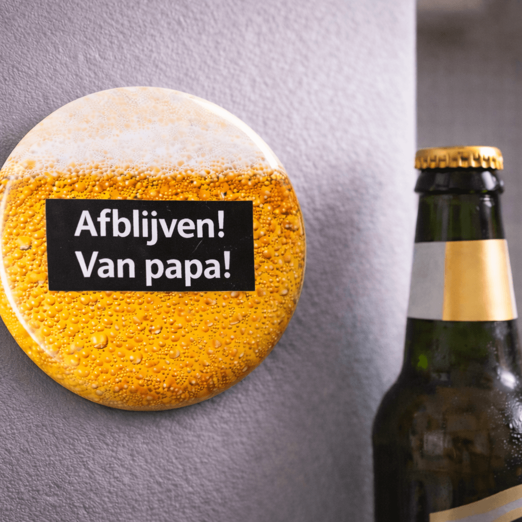 Bieropener met Magneet – “Afblijven! Van Papa!” – Koelkastmagneet Flesopener – Grappig Cadeau voor Vader