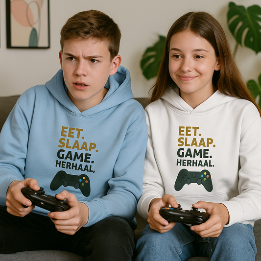 🎮 Kinder Hoodie – Eet. Slaap. Game. Herhaal.